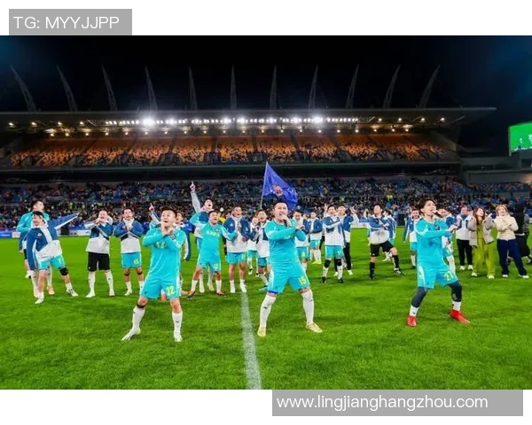 当明星邂逅足球明星时会发生怎样的精彩故事与意外瞬间